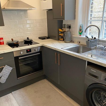 Charming Newly Refurb 2-Bed 2-Bath Entire Apartment With Ac Near Hyde Park, Paddington, Nottinghill And Kensington In Zone 1 Central London Londra Esterno foto
