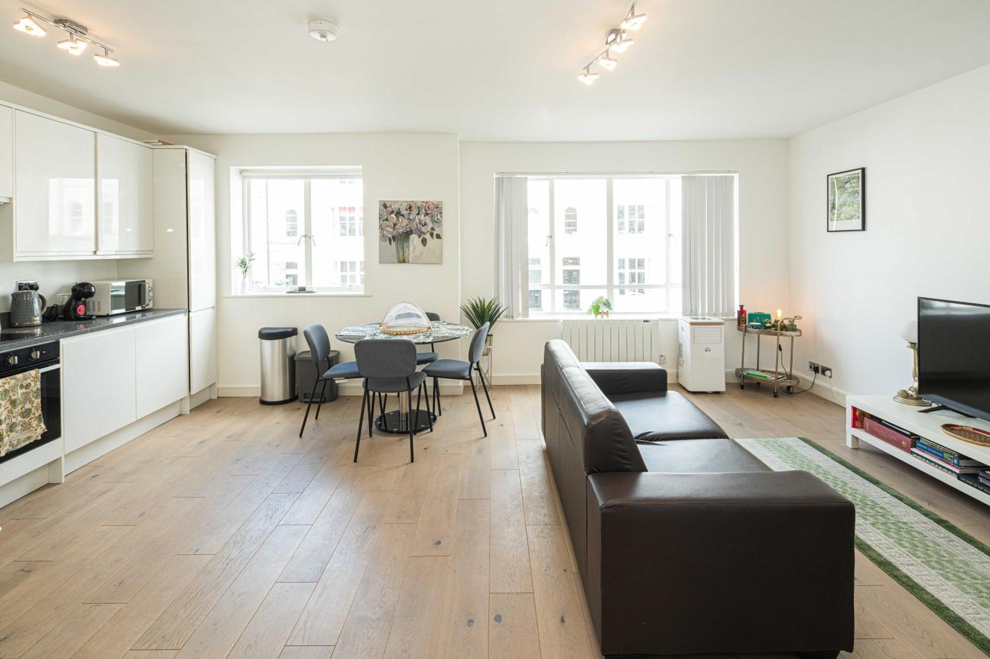 Charming Newly Refurb 2-Bed 2-Bath Whole Apartment Near Hyde Park & Kensington, Prime Paddington Location Zone 1 Londra Esterno foto